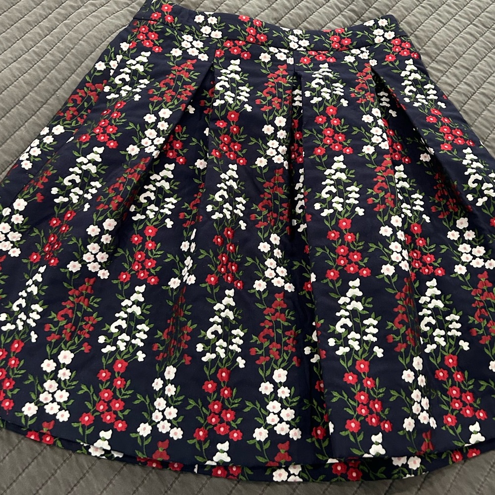 Brooks Brothers Floral A-Line Skirt - Navy with Red and White - Picture 6 of 6